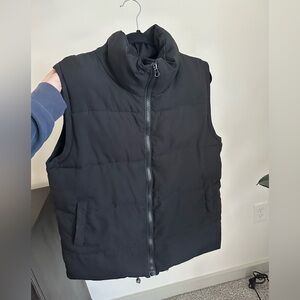 Amazon women’s puffer vest